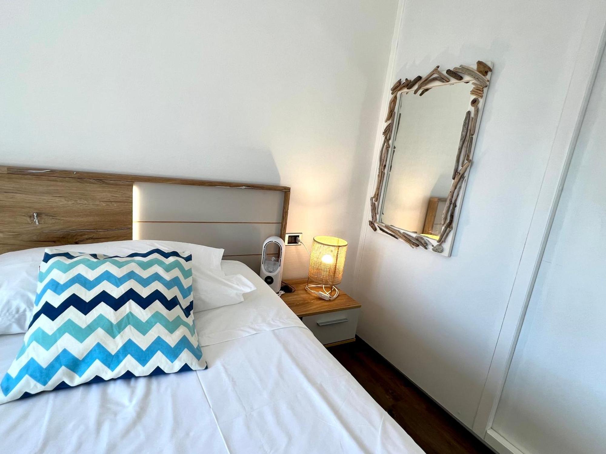 Vila Vera Seafront Apartments Sumartin Exterior photo